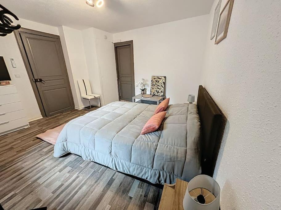 Charmant T2 Centre Lourdes Eksteriør billede